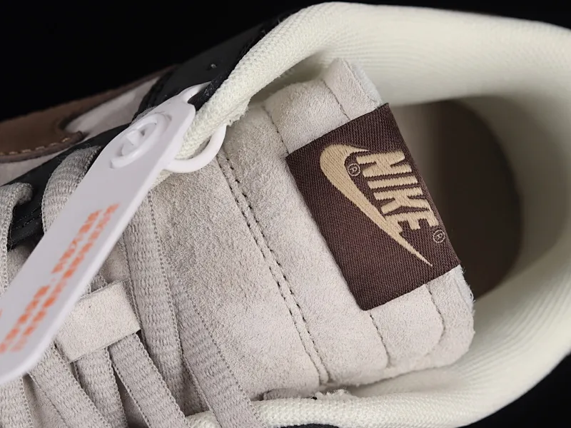 All Categories Nk SB Dunk Series Nk SB Dunk Low Low-top sneakers Otomo Katsuhiro x Nk SB Dunk Low "Steamboy OST" Otomo Katsuhiro co-branded SB low-top sports and leisure sneakers LF0039-003
